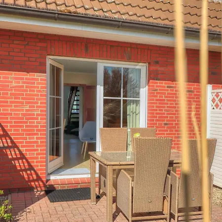 2 Bedroom Stunning Home In Toenning Feriehus
