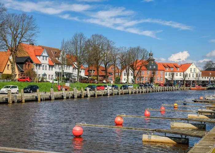 In With Kitchen Tönning